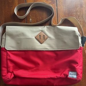 Herschel Crossbody